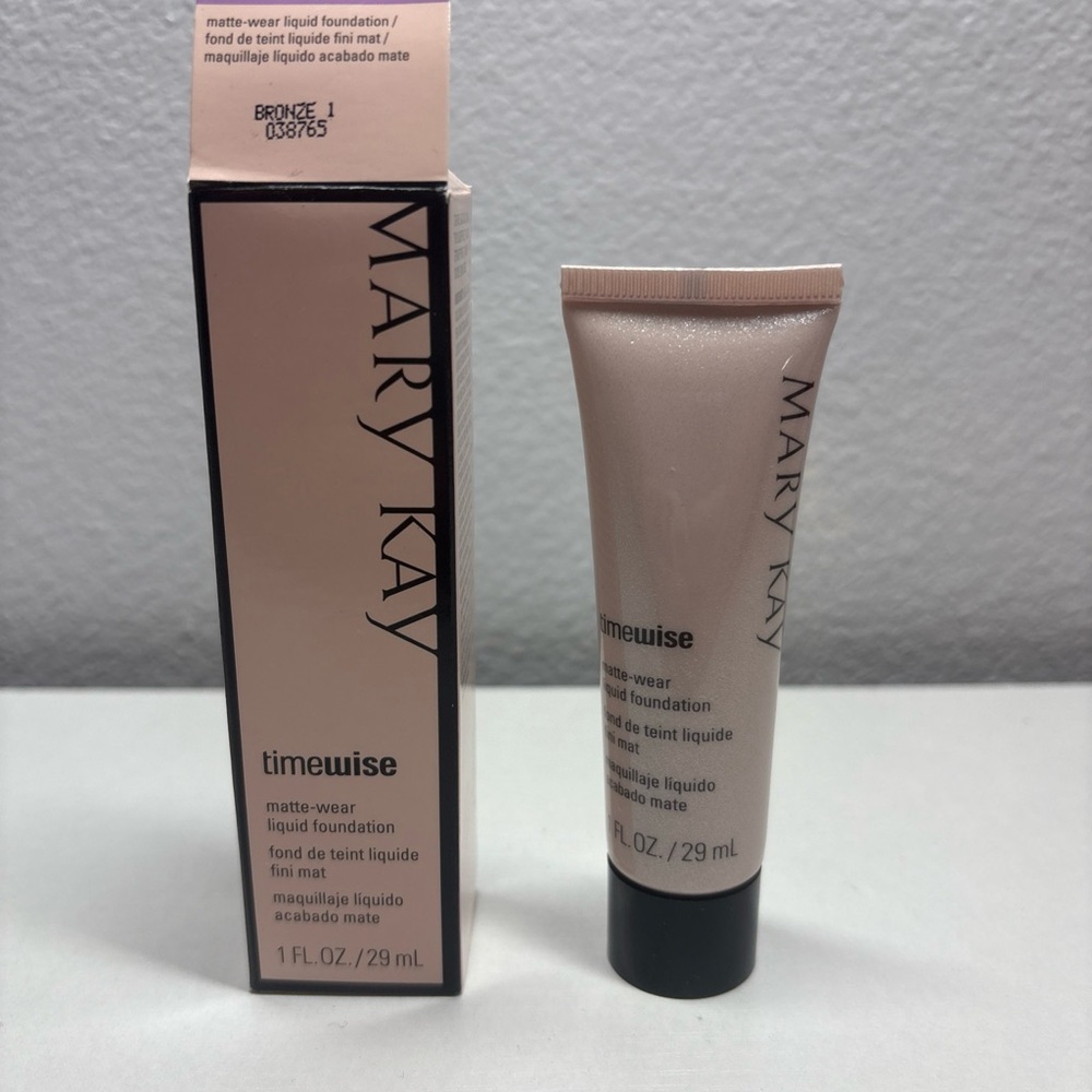Mary Kay Timewise Matte-Wear Liquid Foundation 1fl Oz Bronze 1